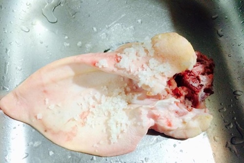 Cách làm tai heo ngâm sả tắc giòn sật sật, siêu hấp dẫn không thể bỏ qua