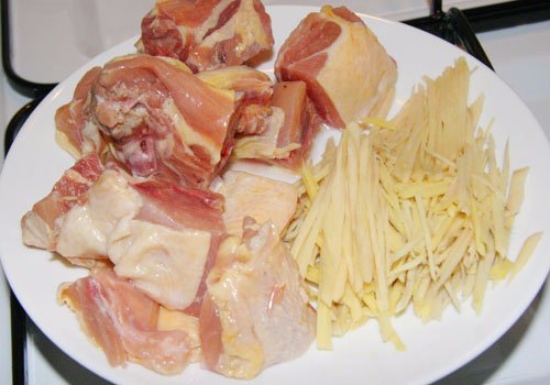 Cách làm thịt gà kho gừng thơm ngon, hấp dẫn cực tốn cơm