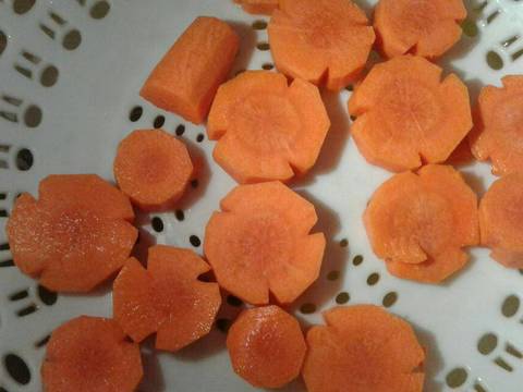 Cách làm thịt gà nấu đông thơm ngon lạ miệng mà không hề ngấy