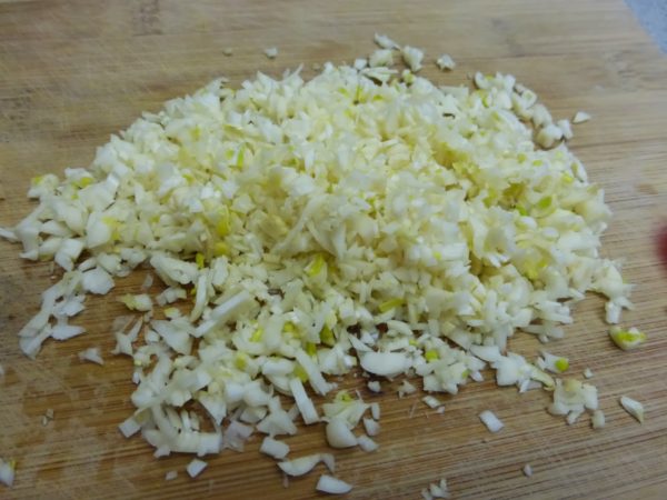 Cách làm tôm kho tàu cực ngon ăn hết “bay” nồi cơm