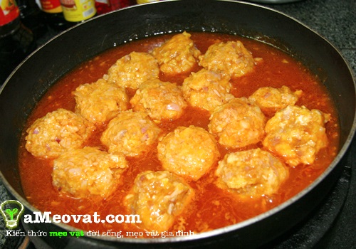 Cách làm xíu mại sốt cà chua ngon không tả nổi