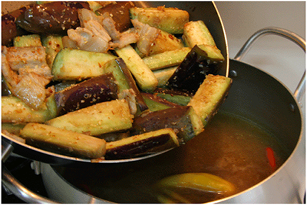 Cách nấu bún mắm dậy mùi và chuẩn vị cho cả nhà?