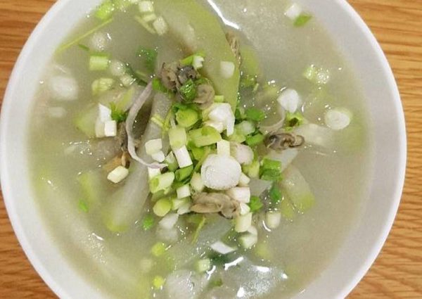 Cách nấu canh hàu củ cải siêu nhanh mà lại vô cùng thơm ngon, bổ dưỡng