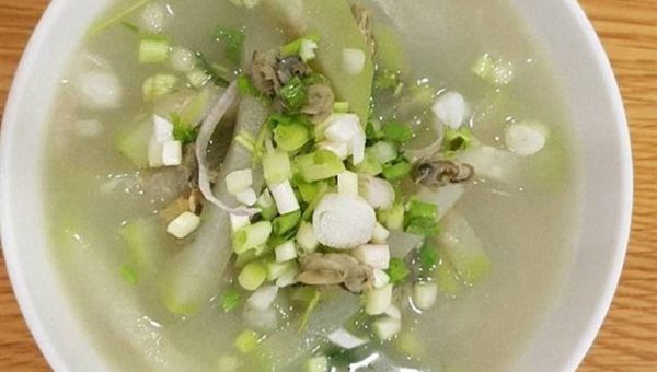 Cách nấu canh hàu củ cải siêu nhanh mà lại vô cùng thơm ngon, bổ dưỡng