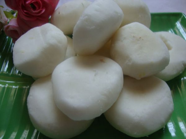 Cách nấu chè củ năng hạt sen ngọt mát siêu hấp dẫn