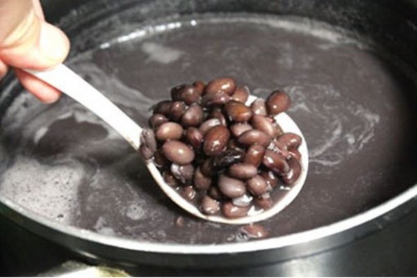 Cách nấu chè đỗ đen ngon cho ngày hè giải nhiệt
