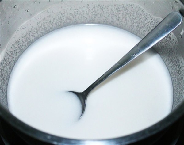 Cách nấu chè nếp cẩm sữa chua mát lạnh ngày hè