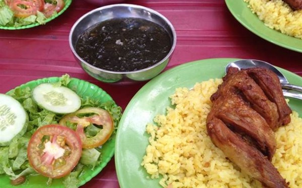 Cách nấu cơm gà chuẩn ngon như ngoài tiệm