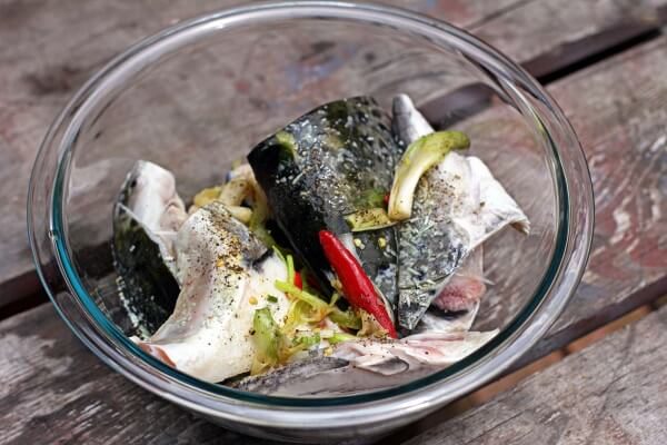 Cách nấu lẩu cá hồi bổ dưỡng không tanh ngay tại nhà