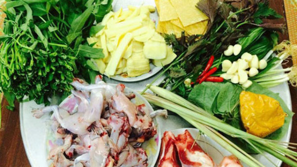 Cách nấu lẩu ếch măng chua đậm đà hấp dẫn