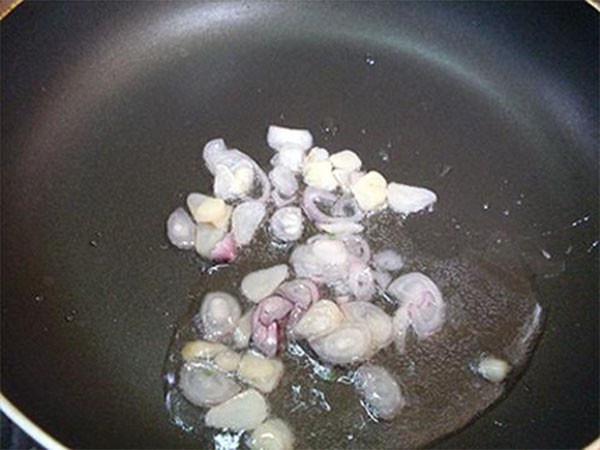 Cách nấu mì Quảng chuẩn vị ngay tại nhà