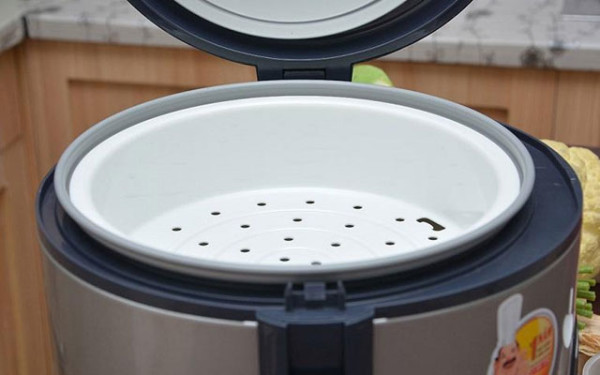 Cách nấu xôi lạc bằng nồi cơm điện “nhàn tênh”