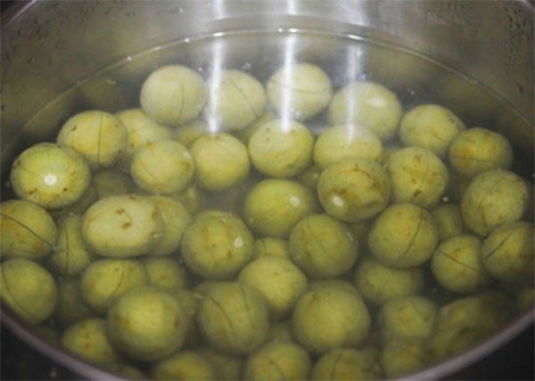 Cách ngâm sấu ngon hết ý cho mùa hè