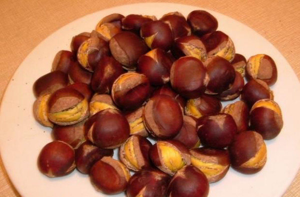 Cách rang hạt dẻ với 2 công thức không thể bỏ qua