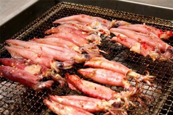 Cách ướp mực nướng thơm ngon tuyệt cú mèo