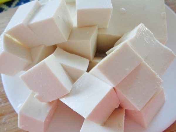 Canh đậu hũ nấu kim châm chay siêu ngon, thanh mát cho cả nhà