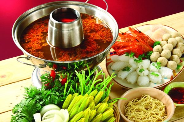 Cách nấu lẩu chay thanh vị đúng chuẩn như nhà hàng