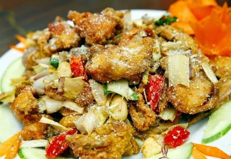 Cách làm gà rang muối tuyệt ngon cho ngày cuối tuần