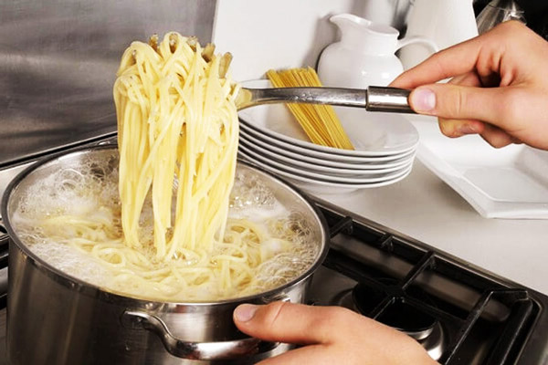 Cách nấu mì tương đen ngon như quán Hàn