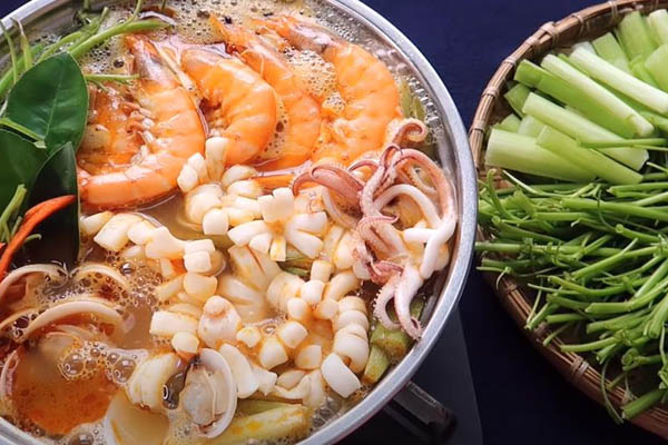 Chi tiết cách nấu lẩu Thái chua cay ngon khó cưỡng