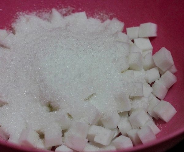 Cách làm mứt dừa viên ngon lạ đẹp mắt nhân ngày Tết