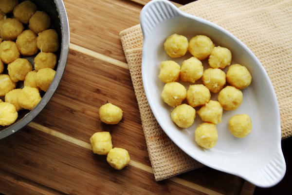 Cách làm bánh khoai môn ngon tuyệt tại nhà