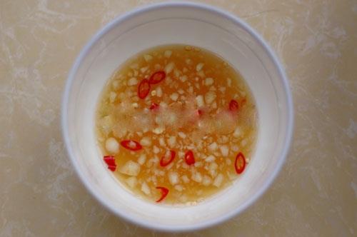 Cách làm nộm rau muống ngon giòn ngay tại nhà
