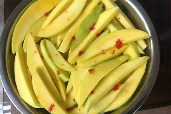 Cách làm xoài dầm ngon nhất quả đất ngay tại nhà