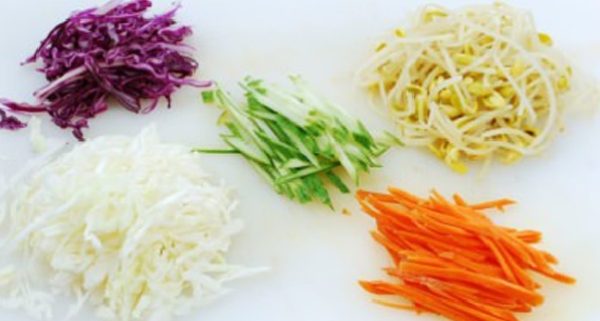 Cách làm mì trộn Hàn Quốc ngay tại nhà ngon như ngoài hàng