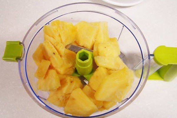 Sinh tố dứa sữa chua dễ làm cho da sáng dáng đẹp