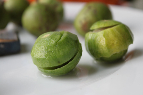 Cách nấu vịt om sấu đậm đà nhất miền Bắc