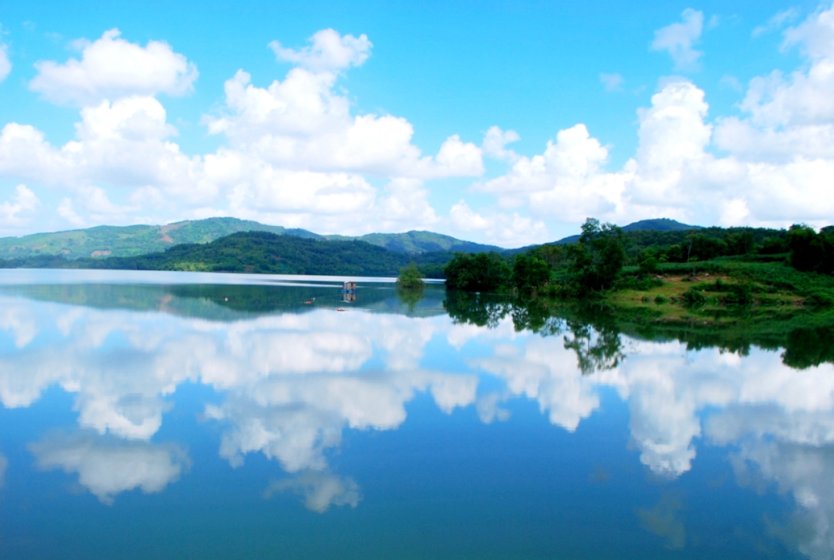 Ngỡ ngàng mây nước Việt An, Quảng Nam