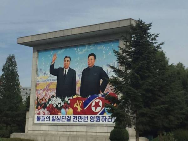 21 tuổi, 2 năm xuyên 50 quốc gia