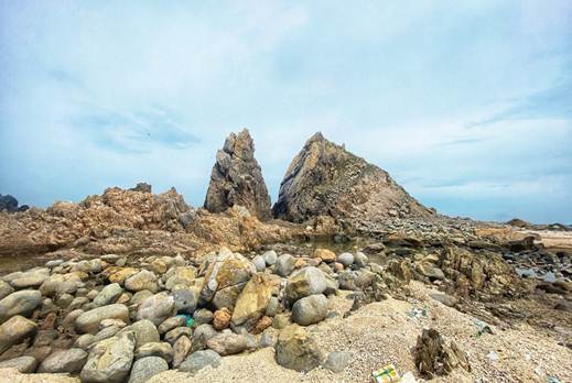 Khám phá Hòn Chông độc lạ ở Ninh Thuận