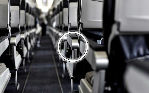 9 trang bị ít người biết trong khoang máy bay
