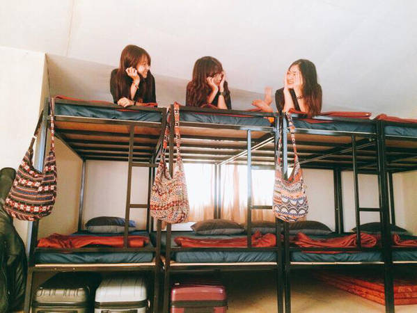 Cần gì người yêu, cứ đi du lịch với “hội chị em” như 3 cô bạn này là đủ vui lắm rồi!