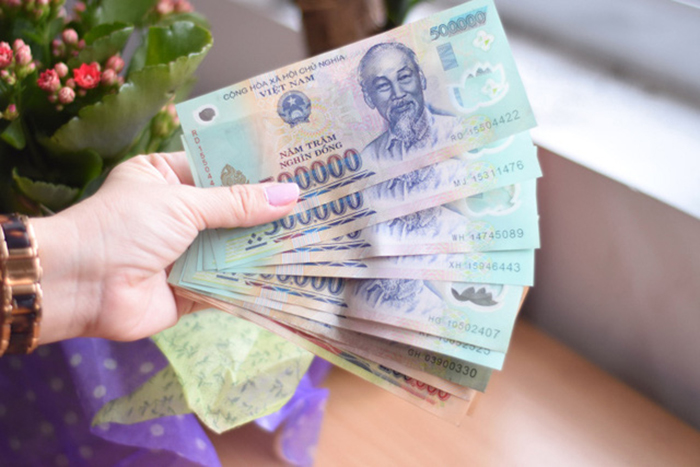 Mua máy tính chơi game hết bao nhiêu tiền?