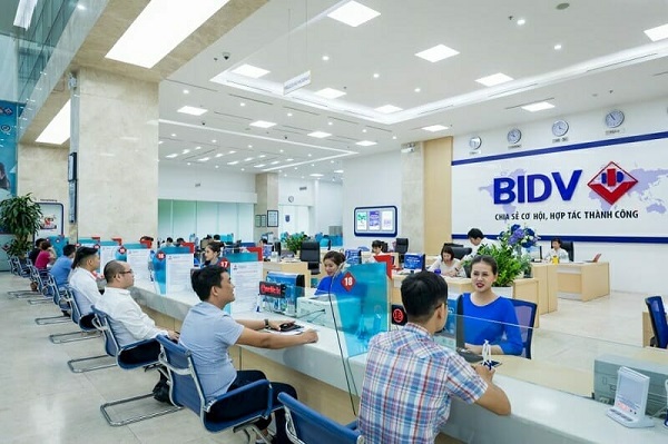 Ngân hàng nào hỗ trợ làm thẻ ATM lấy ngay?