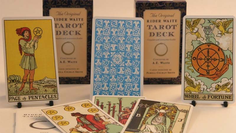 Tarot là gì và những điều về bói Tarot có thể bạn chưa biết?