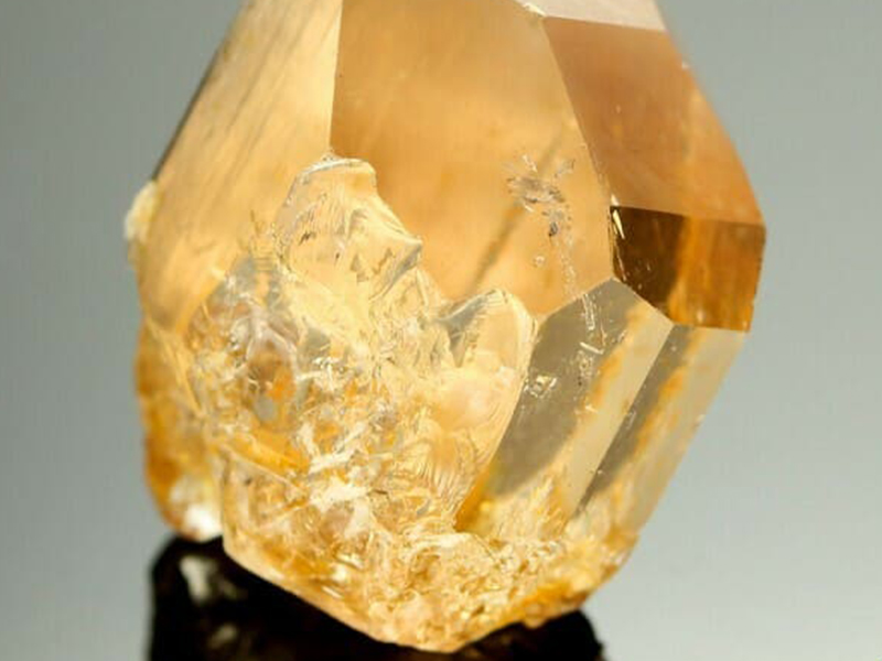 Tháng 5 là cung gì? Tính cách, sự nghiệp, tình yêu của cung tháng 5