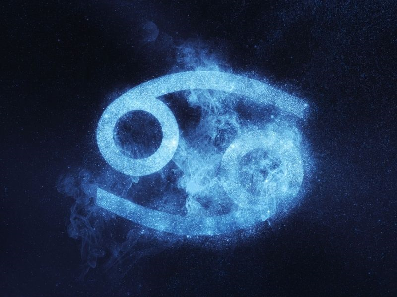 Tháng 7 là cung gì? Tính cách, sự nghiệp, tình yêu của cung tháng 7