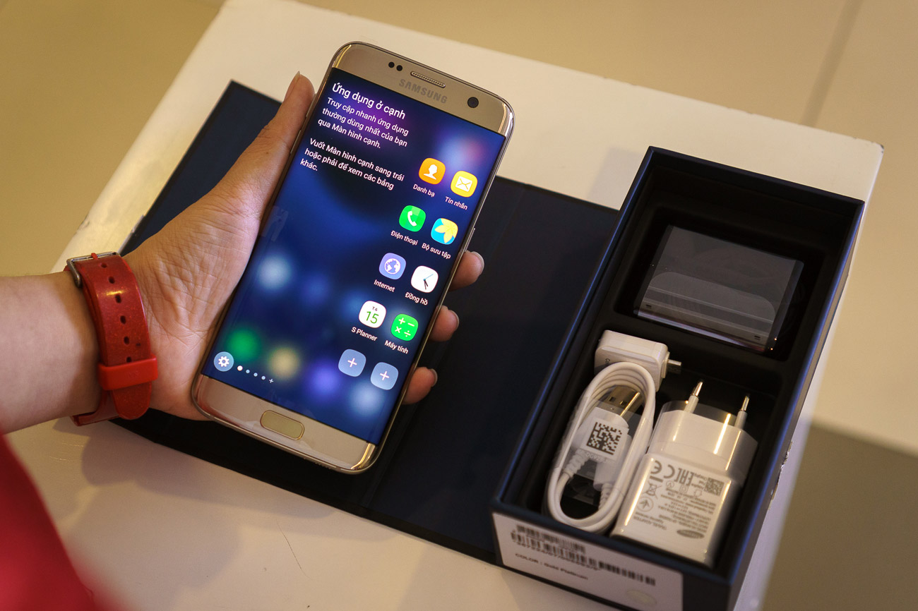 Tìm Hiểu Về Điện thoại Samsung Galaxy S7 Là Gì?