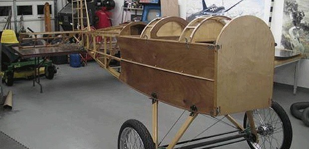 Chế Tạo Máy Bay Riêng Chỉ Nhờ Quảng Cáo Youtube?