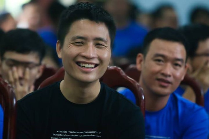 Câu chuyện sau đoạn code trên đồng phục nhân viên Quảng Cáo Zalo?