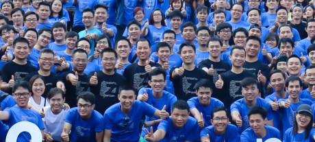 Câu chuyện sau đoạn code trên đồng phục nhân viên Quảng Cáo Zalo?