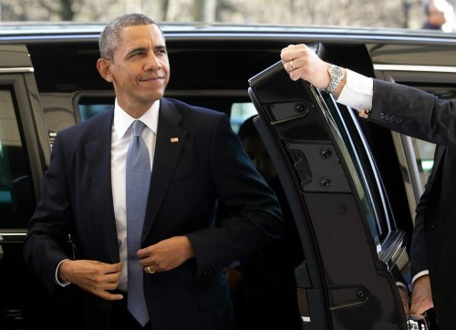 Tháp tùng là gì? Nguồn gốc của từ tháp tùng như thế nào?