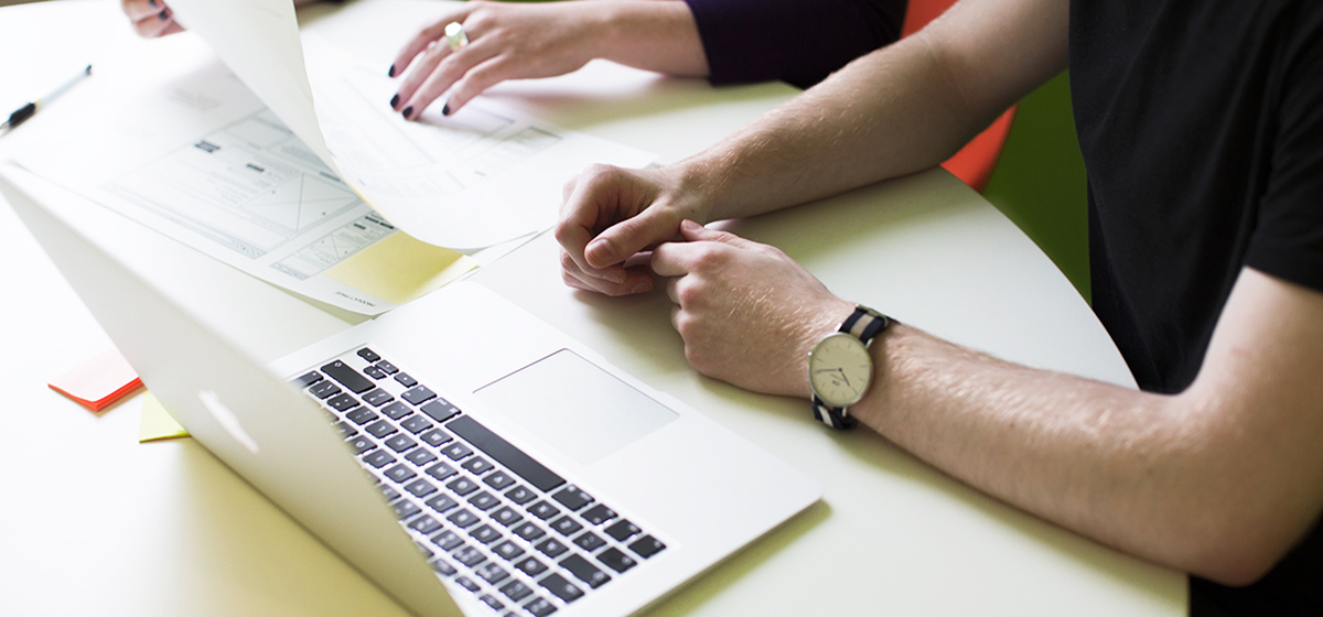 Nguyên Tắc Cây Bút Đỏ Khi Viết Nội Dung Tiếp Thị?