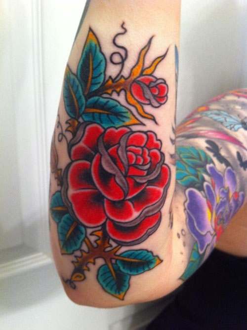 Hình xăm hoa hồng là gì? Xăm hình hoa hồng ở vị trí nào đẹp?