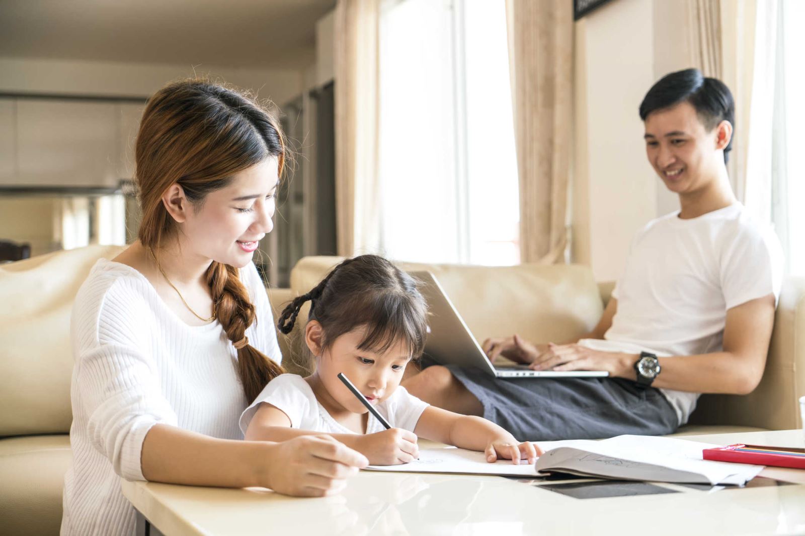 Câu thần chú giúp bố mẹ dạy con ngoan