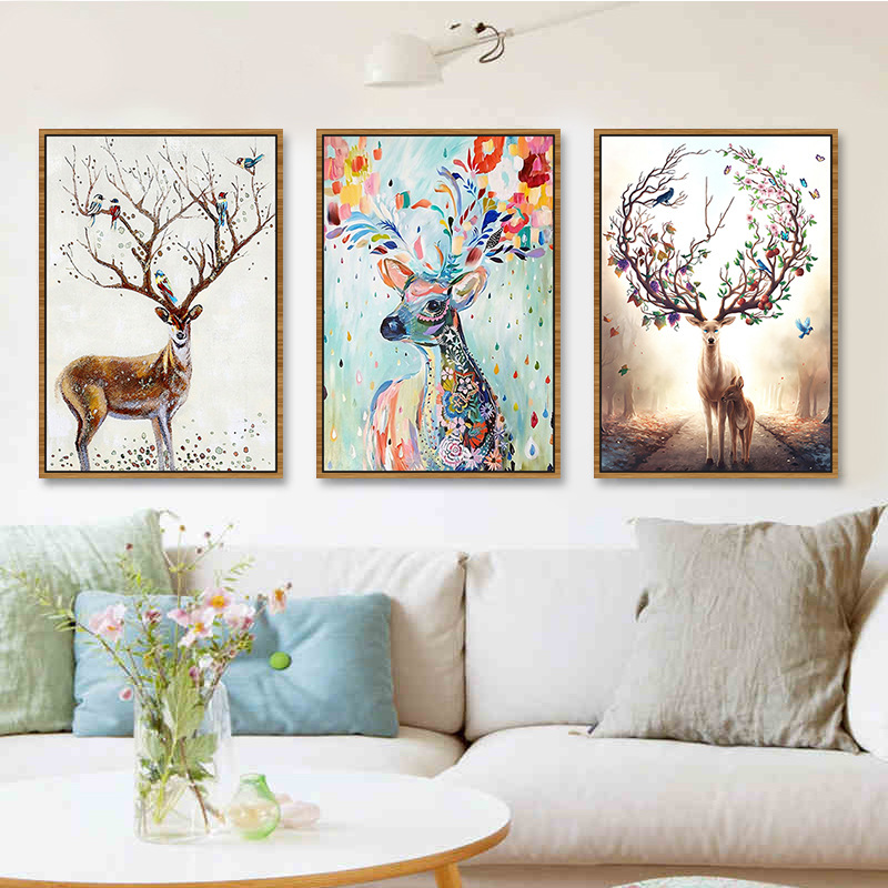 Vì Sao Nên Sử Dụng Tranh Treo Tường Khi Trang Trí Nội Thất